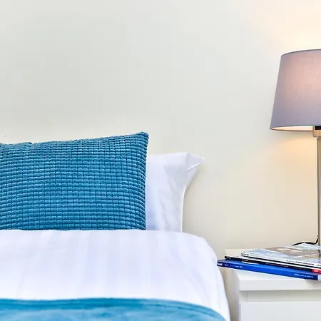 Rent Like Wiktorska 76
